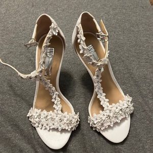 Flower buckle heels size 5